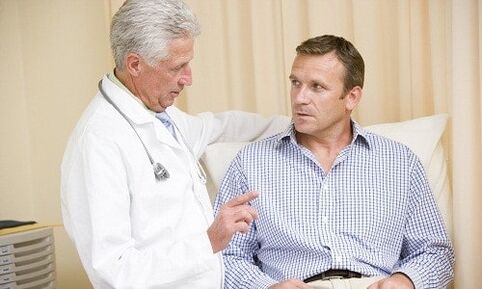 consulta cun médico para a prostatite